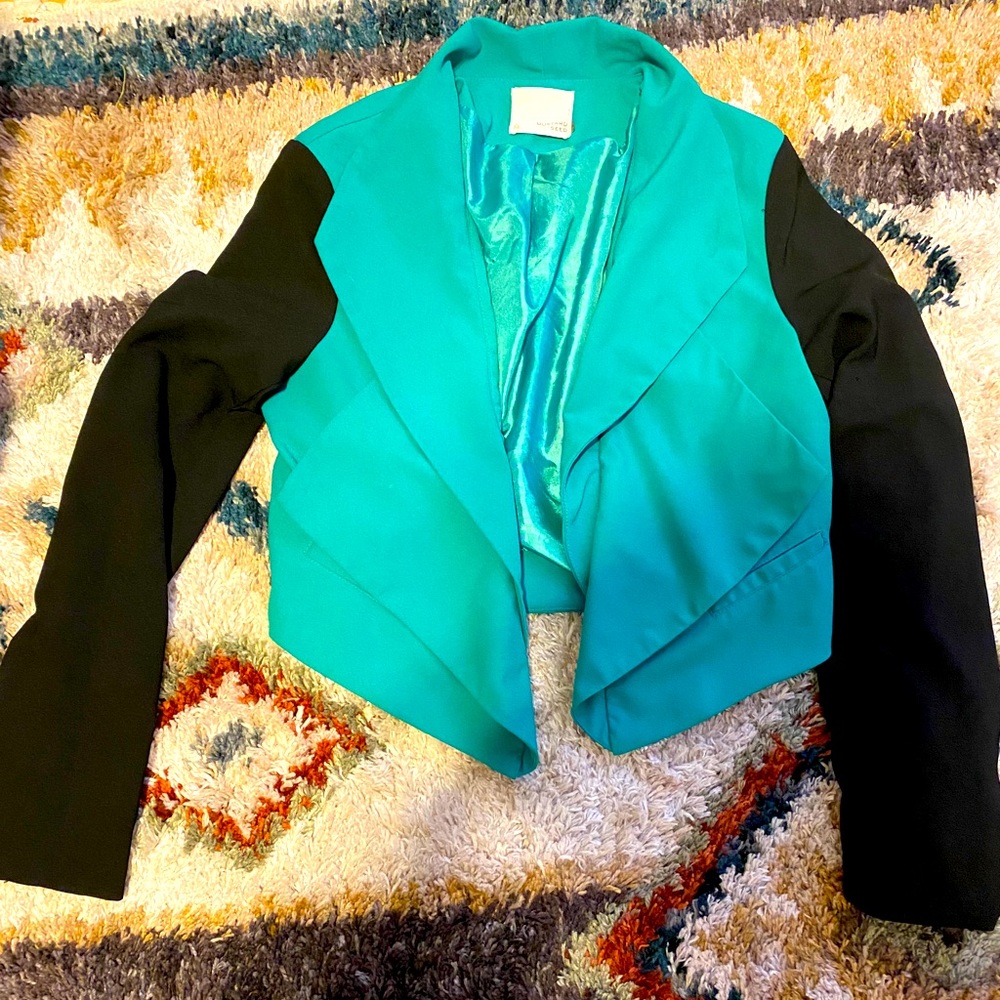 Green and black cropped blazer